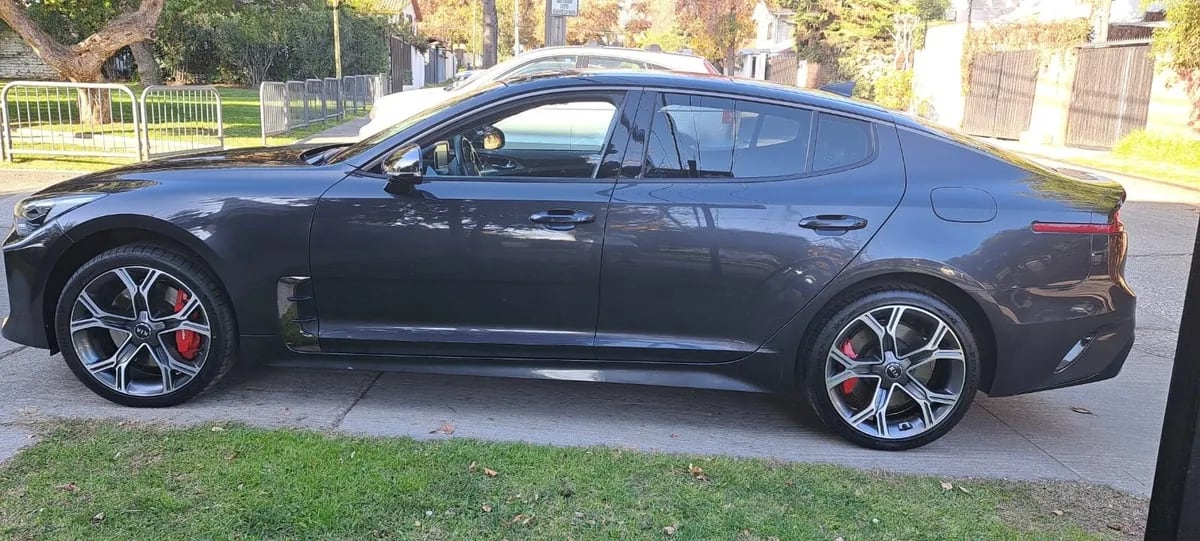 Kia Stinger Otra año 2018