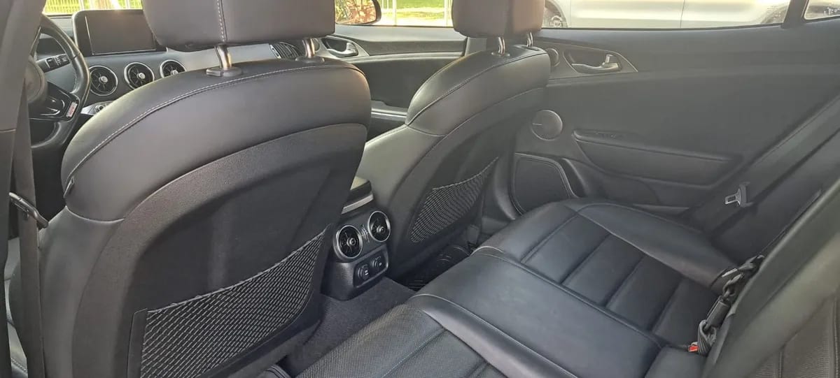 Kia Stinger Otra año 2018