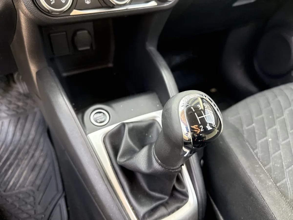 Nissan Kicks 1.6 Sense 4x2 Mt 5p año 2022