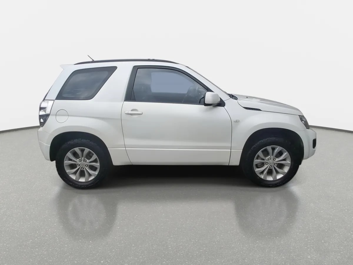 Suzuki Grand Vitara 2.4 Glx Nav 4wd Mt 3p año 2019