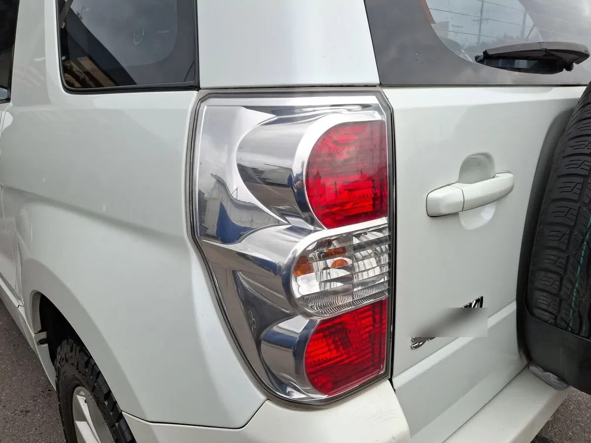 Suzuki Grand Vitara 2.4 Glx Nav 4wd Mt 3p año 2019