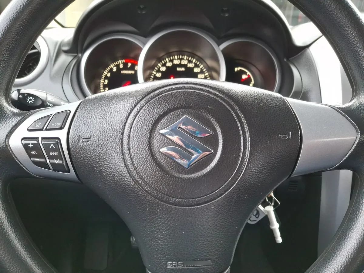 Suzuki Grand Vitara 2.4 Glx Nav 4wd Mt 3p año 2019