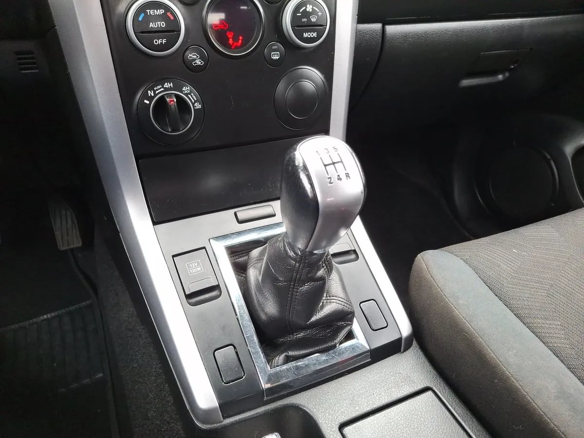 Suzuki Grand Vitara 2.4 Glx Nav 4wd Mt 3p año 2019