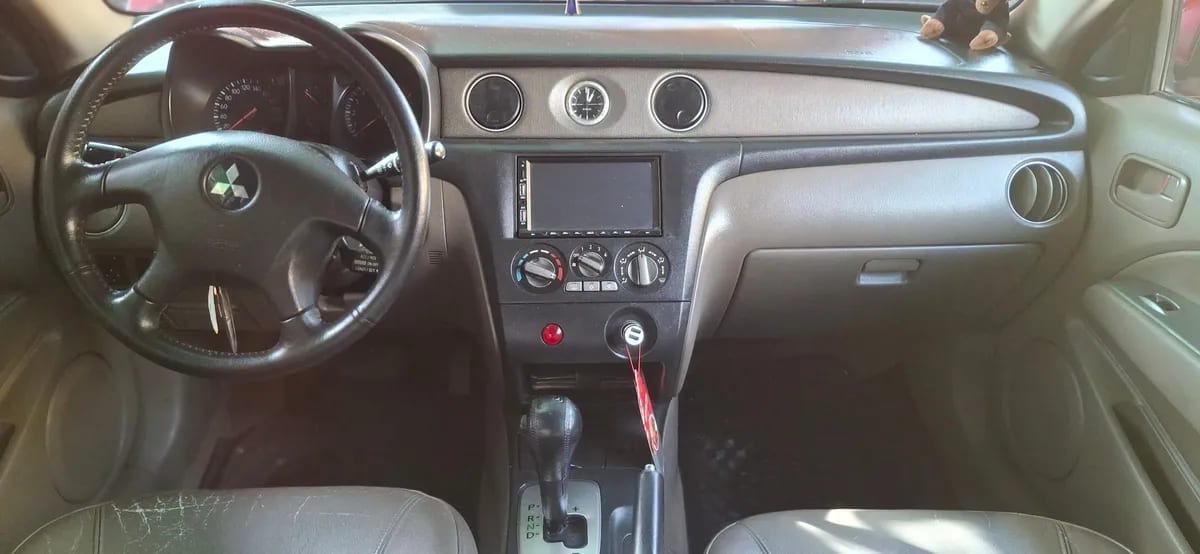 MITSUBISHI OUTLANDER 2.4 4x4 Gls At año 2003