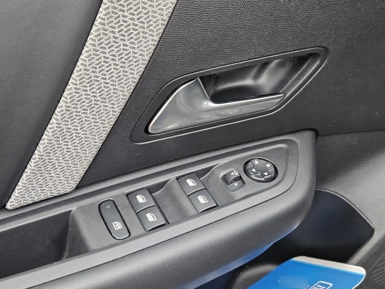Citroen C-4 1.5 Bluehdi 130 S&s Eat8 Feel Pack At Diesel año 2024