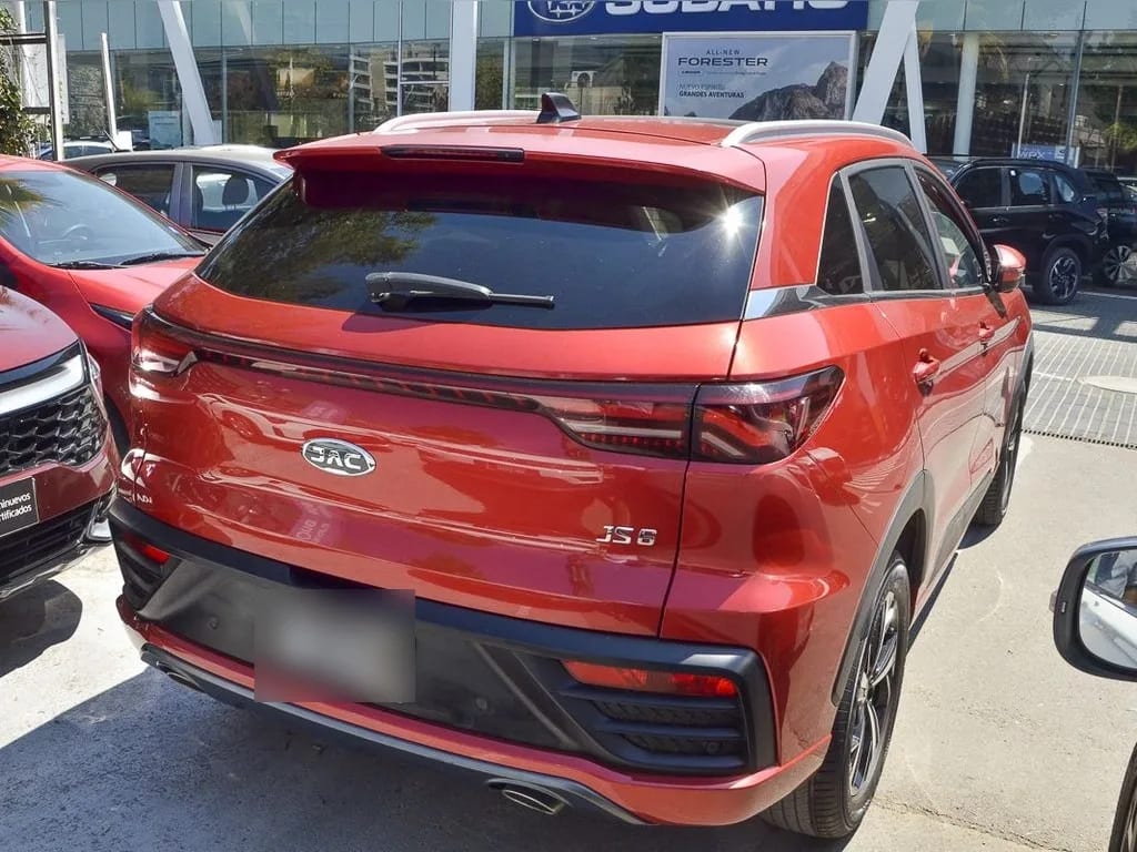 JAC Js6 1.5 Comfort Ce At año 2024
