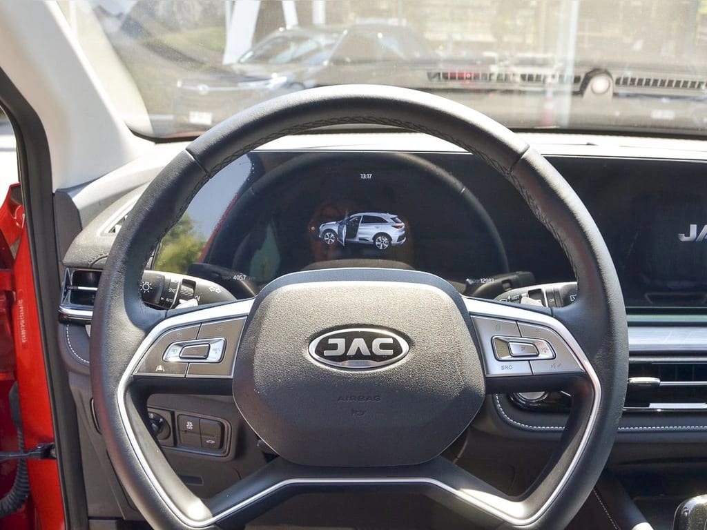 JAC Js6 1.5 Comfort Ce At año 2024