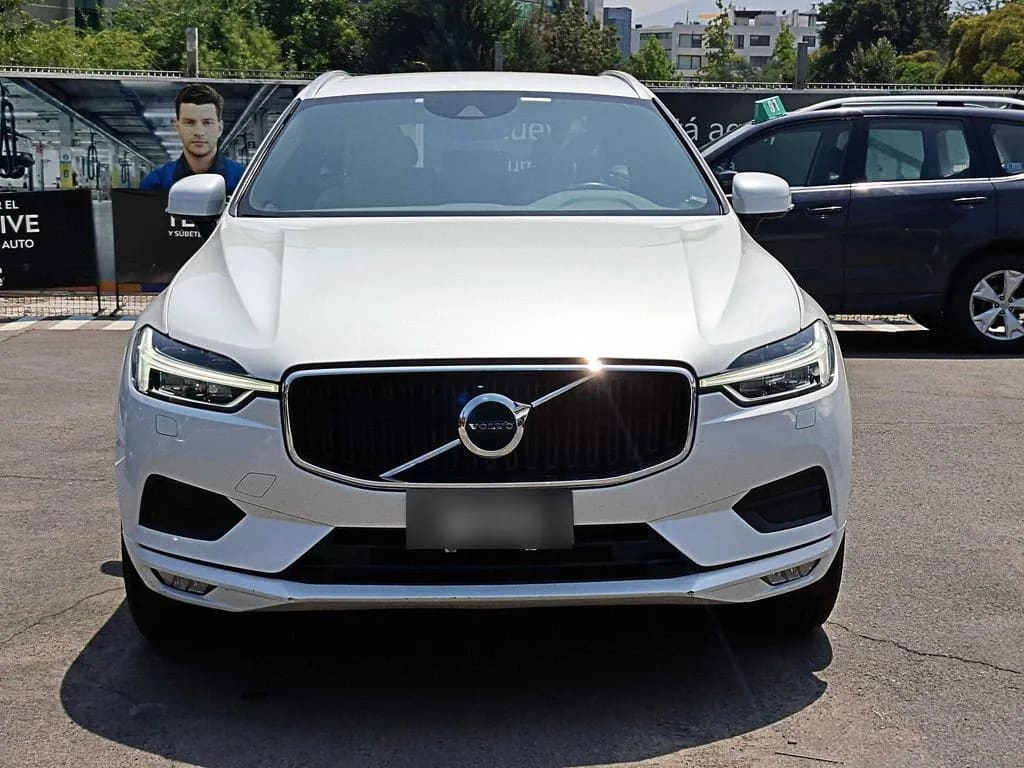 Volvo Xc60 2.0 T5 4x4 At 5p año 2021