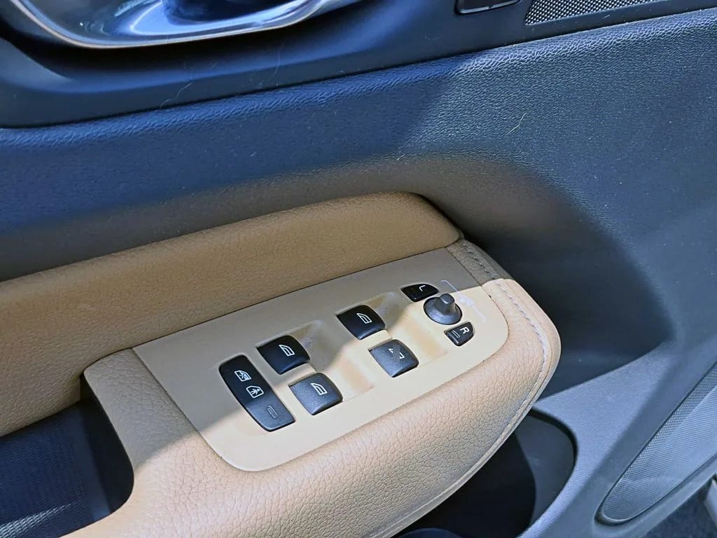 Volvo Xc60 2.0 T5 4x4 At 5p año 2021