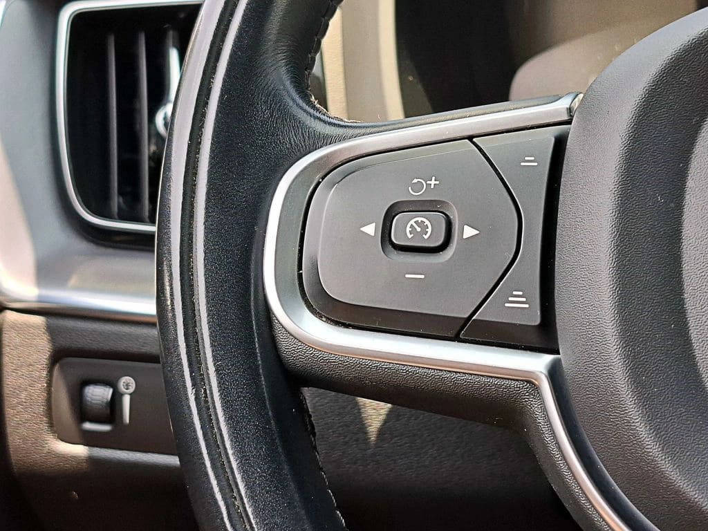 Volvo Xc60 2.0 T5 4x4 At 5p año 2021