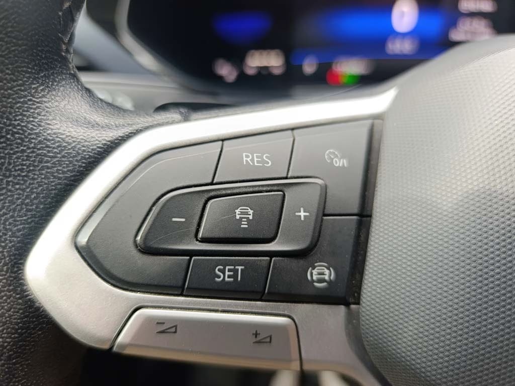 Volkswagen Taos Comfortline año 2023