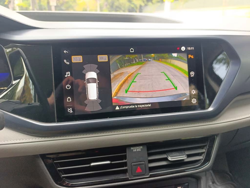 Volkswagen Taos Comfortline año 2023