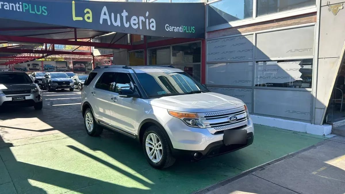 Ford Explorer Xlt 4x2 3.5 Aut año 2015