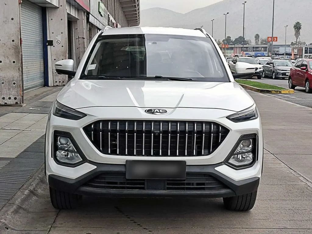 Jac Js8 1.5 Luxury Se 4x2 Dct At 5p año 2023