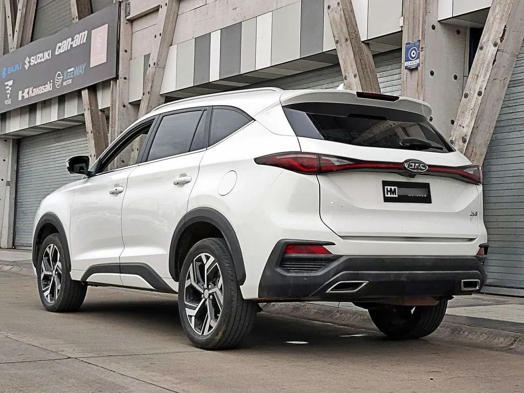 Jac Js8 1.5 Luxury Se 4x2 Dct At 5p año 2023