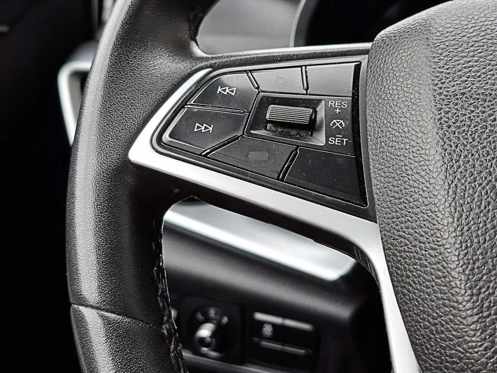 Jac Js8 1.5 Luxury Se 4x2 Dct At 5p año 2023