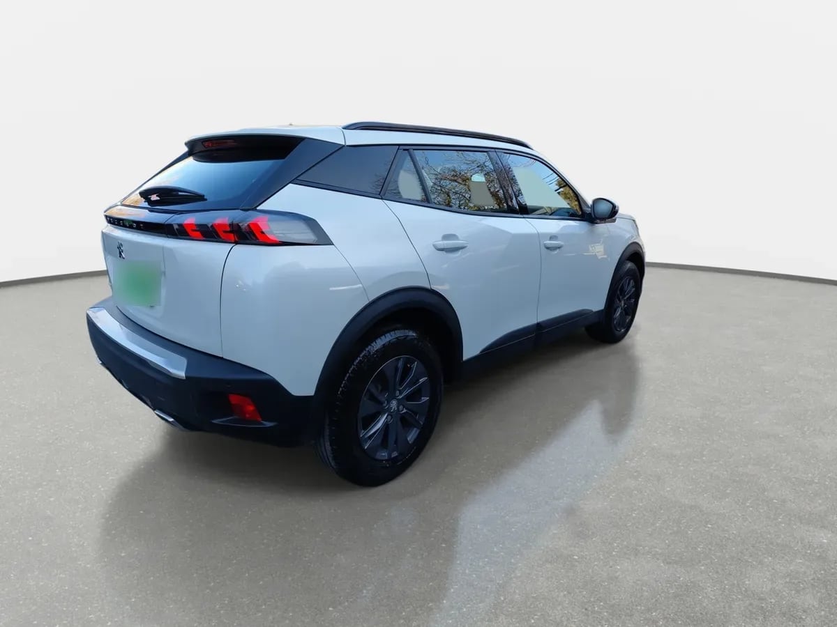 Peugeot 2008 1.2 Active Puretech 4x2 130 Mt 5p año 2021
