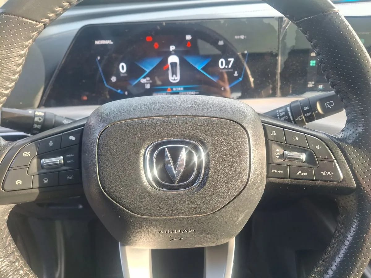 Changan Uni-T 1.5 Luxury 4x2 At 5p año 2022