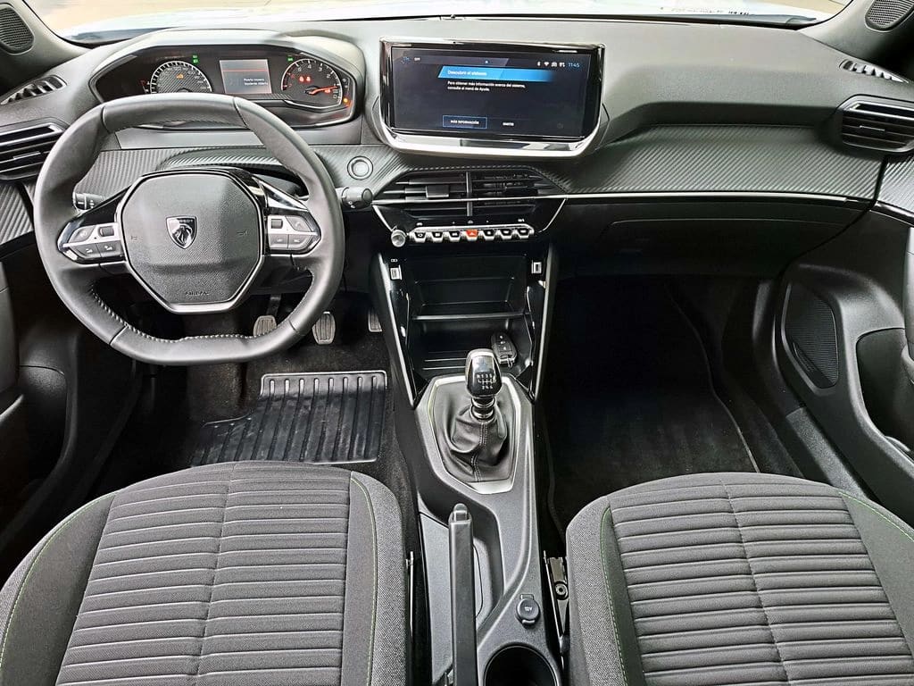 Peugeot 2008 Active año 2025