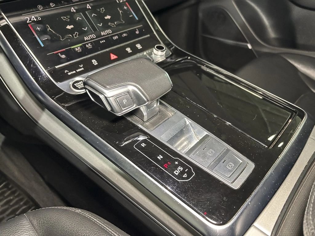 Audi Q8 Q8 55 Tfsi Sport año 2023