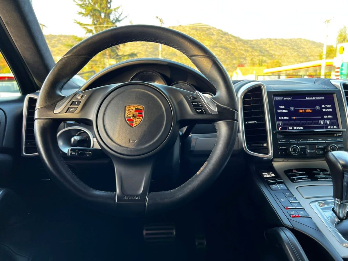 Porsche Cayenne Turbo 4.8 año 2013