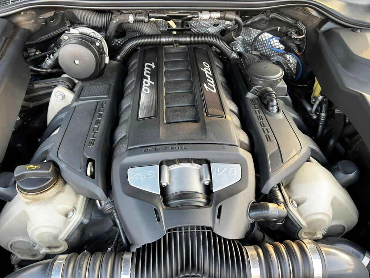 Porsche Cayenne Turbo 4.8 año 2013