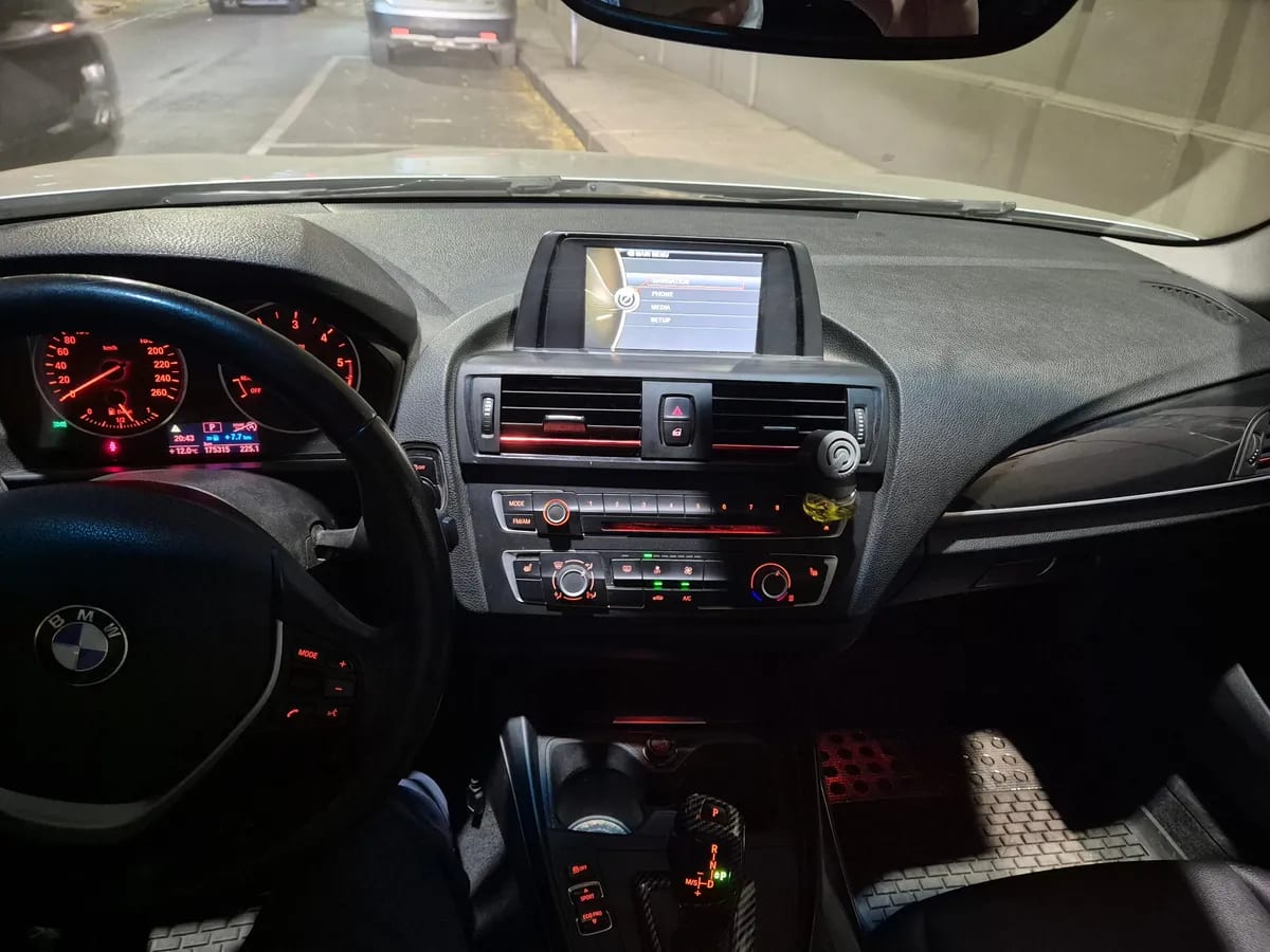 BMW 118 2.0 I At Sport año 2014