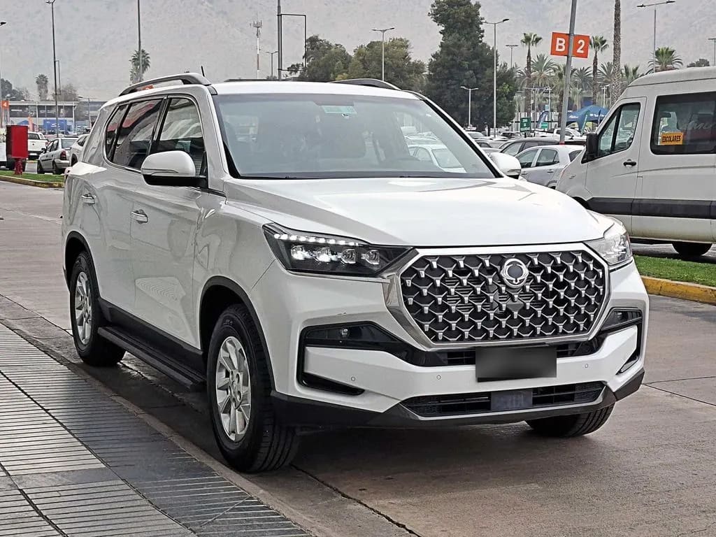 Ssangyong Rexton Otto 2.0 año 2026