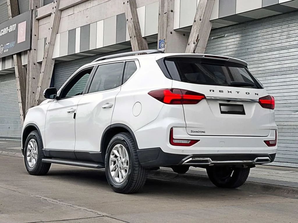 Ssangyong Rexton Otto 2.0 año 2026
