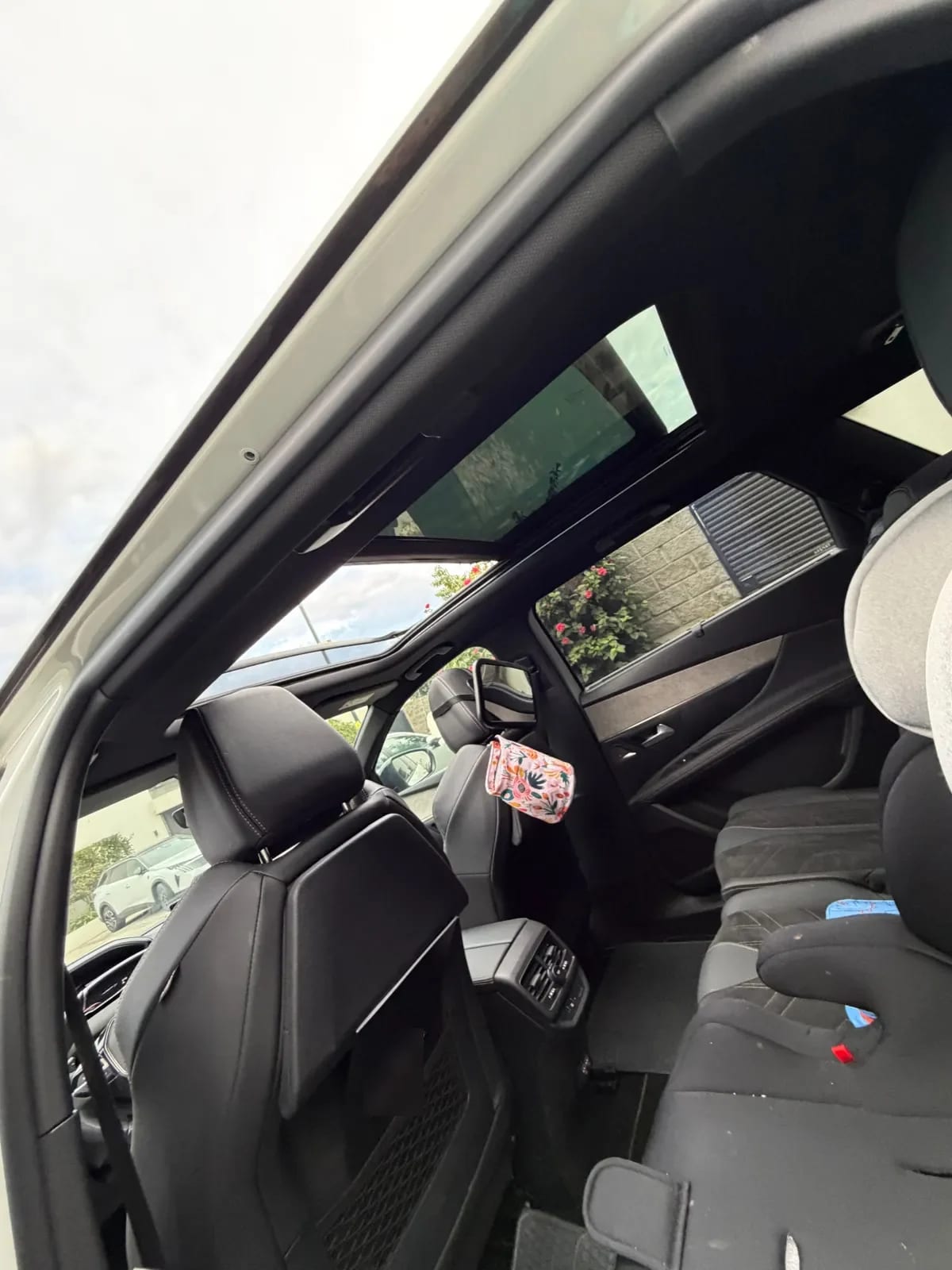 Peugeot 5008 1.5 Gt Black Pack Bluehdi 130 Eat8 At año 2024