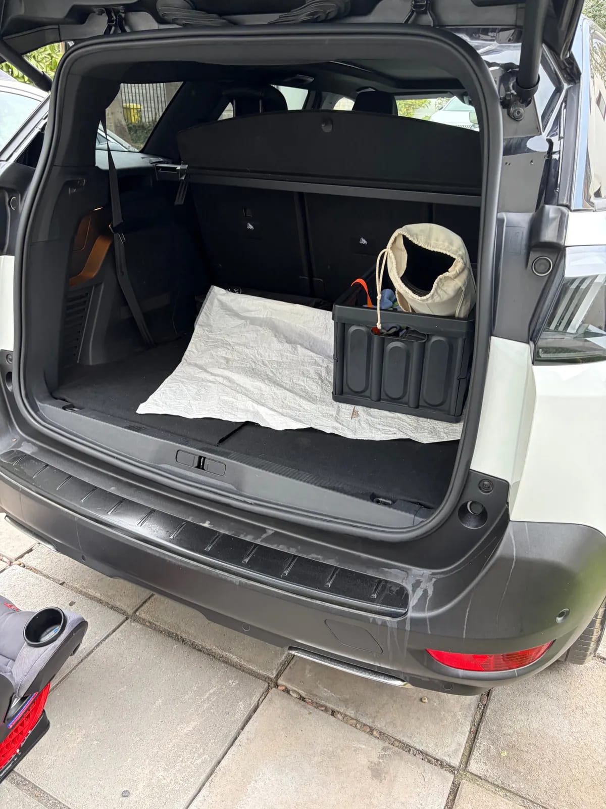 Peugeot 5008 1.5 Gt Black Pack Bluehdi 130 Eat8 At año 2024