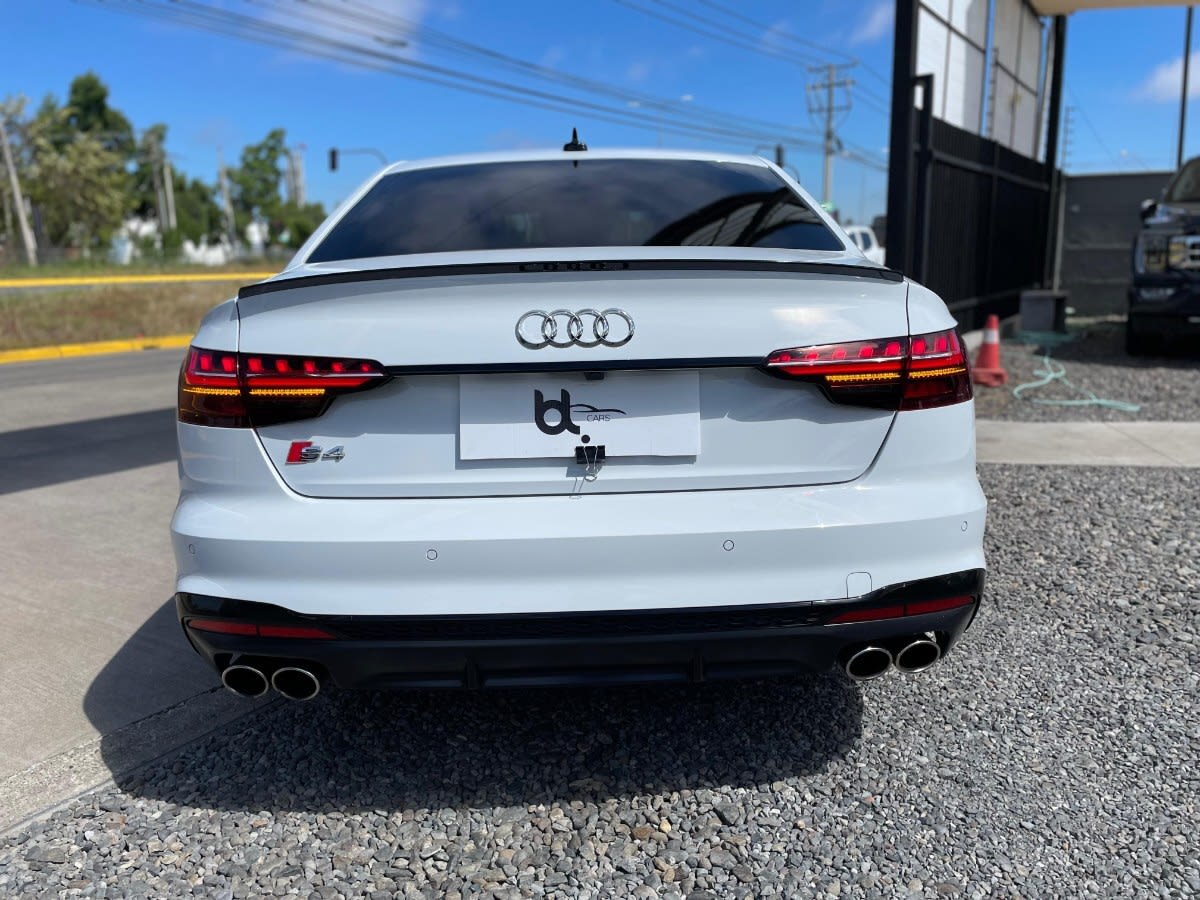 Audi S4 3.0 At año 2023