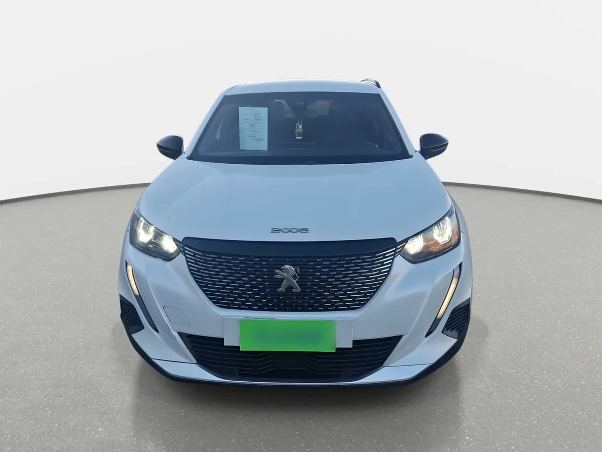 Peugeot 2008 1.5 Allure Bluehdi 130 4x2 At 5p año 2023