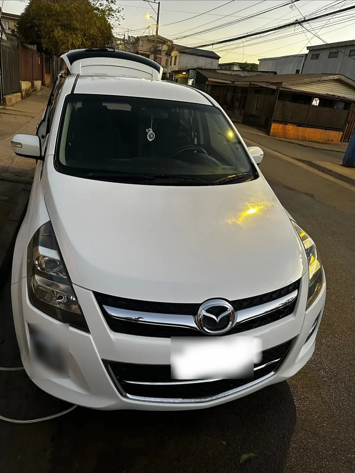 MAZDA MPV Otra año 2011