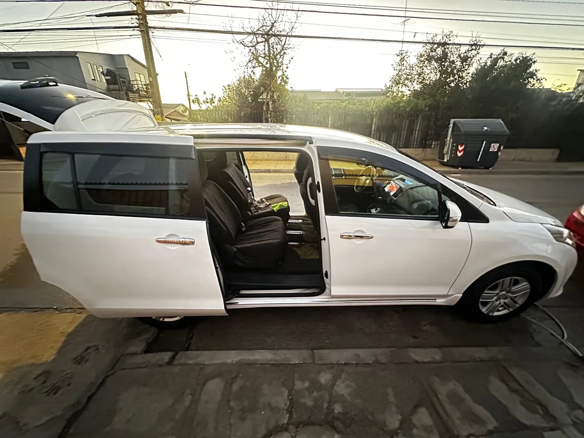MAZDA MPV Otra año 2011
