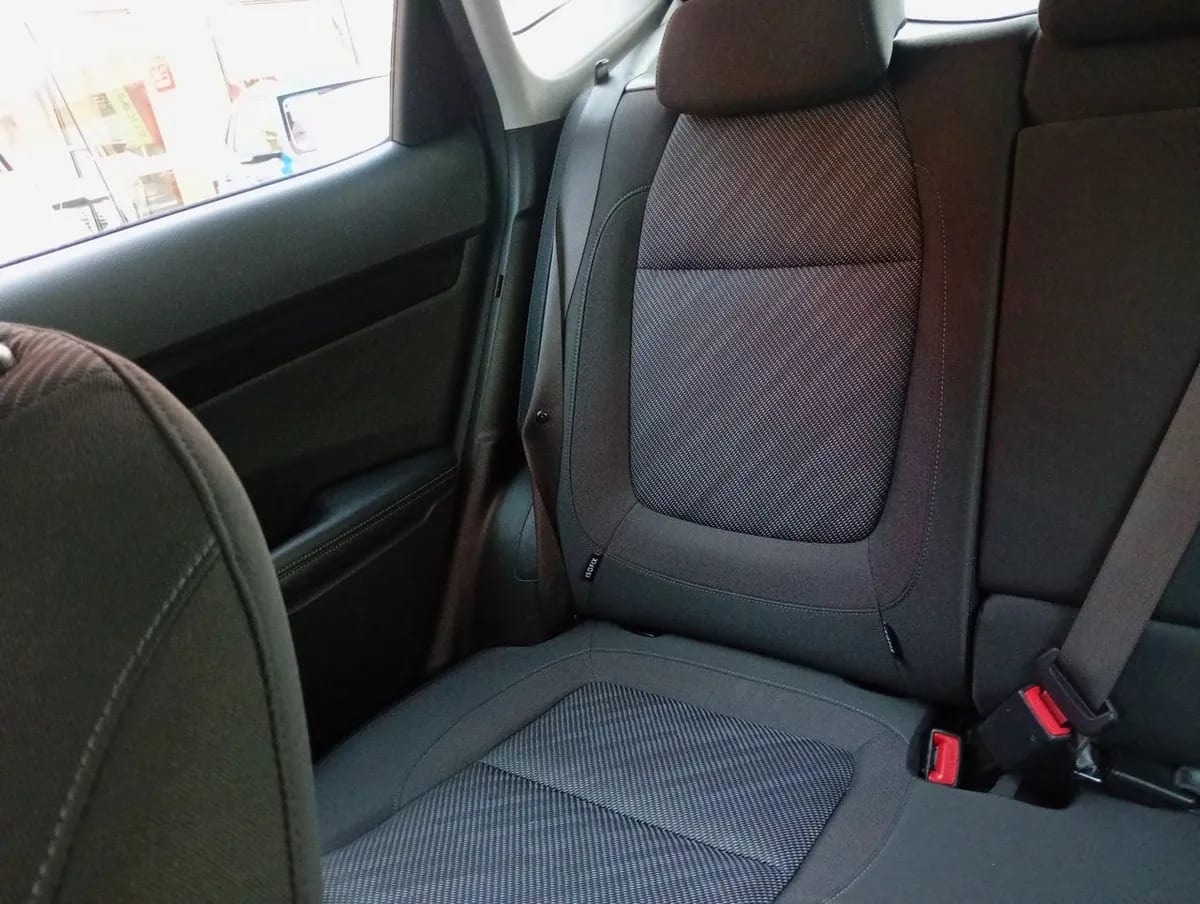 Kia Seltos 1.5 Ex 4x2 Ivt At 5p año 2024
