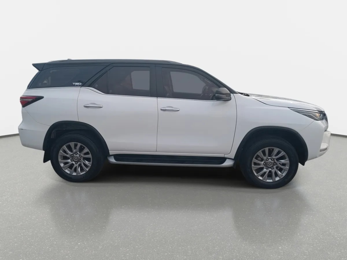 Toyota Fortunner 2.7 Srx 4x2 At 5p año 2022