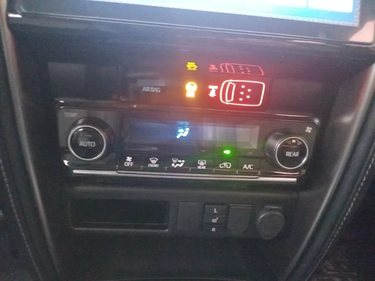 Toyota Fortunner 2.7 Srx 4x2 At 5p año 2022