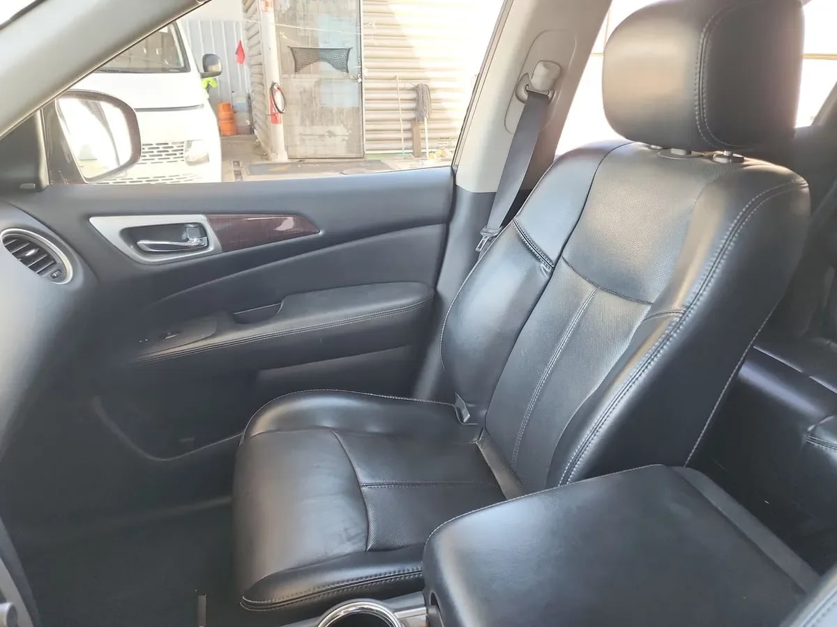 Nissan Pathfinder 3.5 Exclusive 4wd Cvt At 5p año 2016