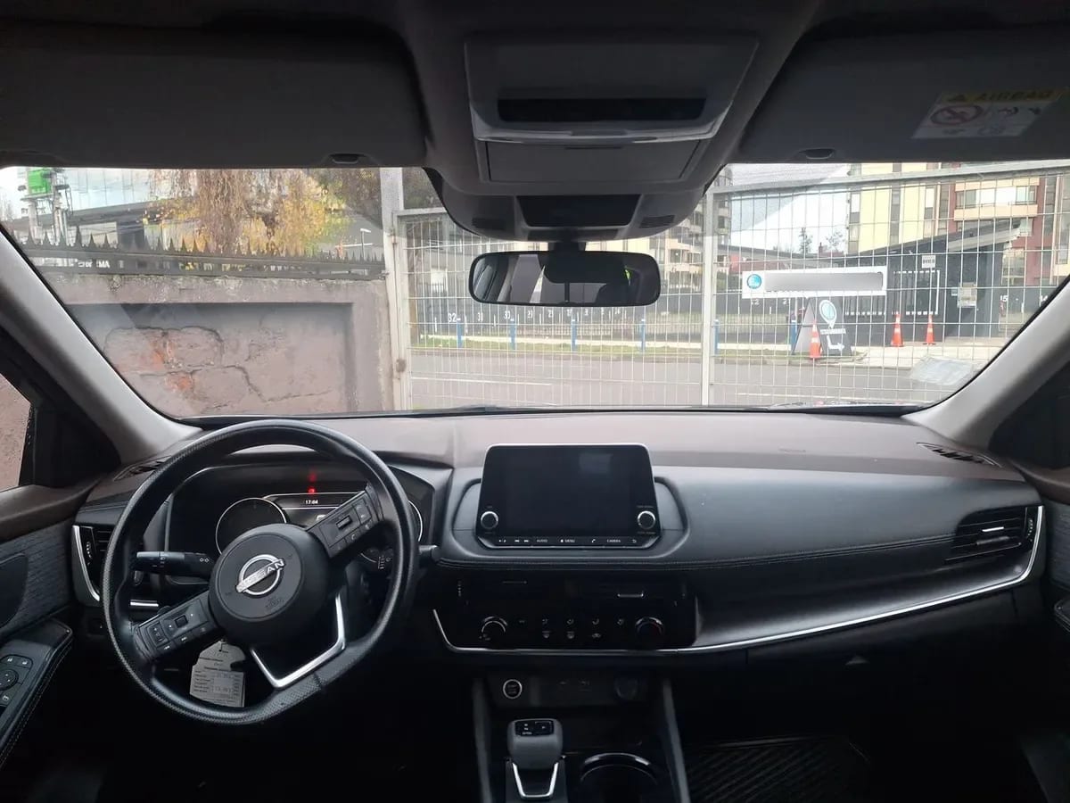 Nissan X-Trail 2.5 Sense 4x2 3row Cvt At 5p año 2024