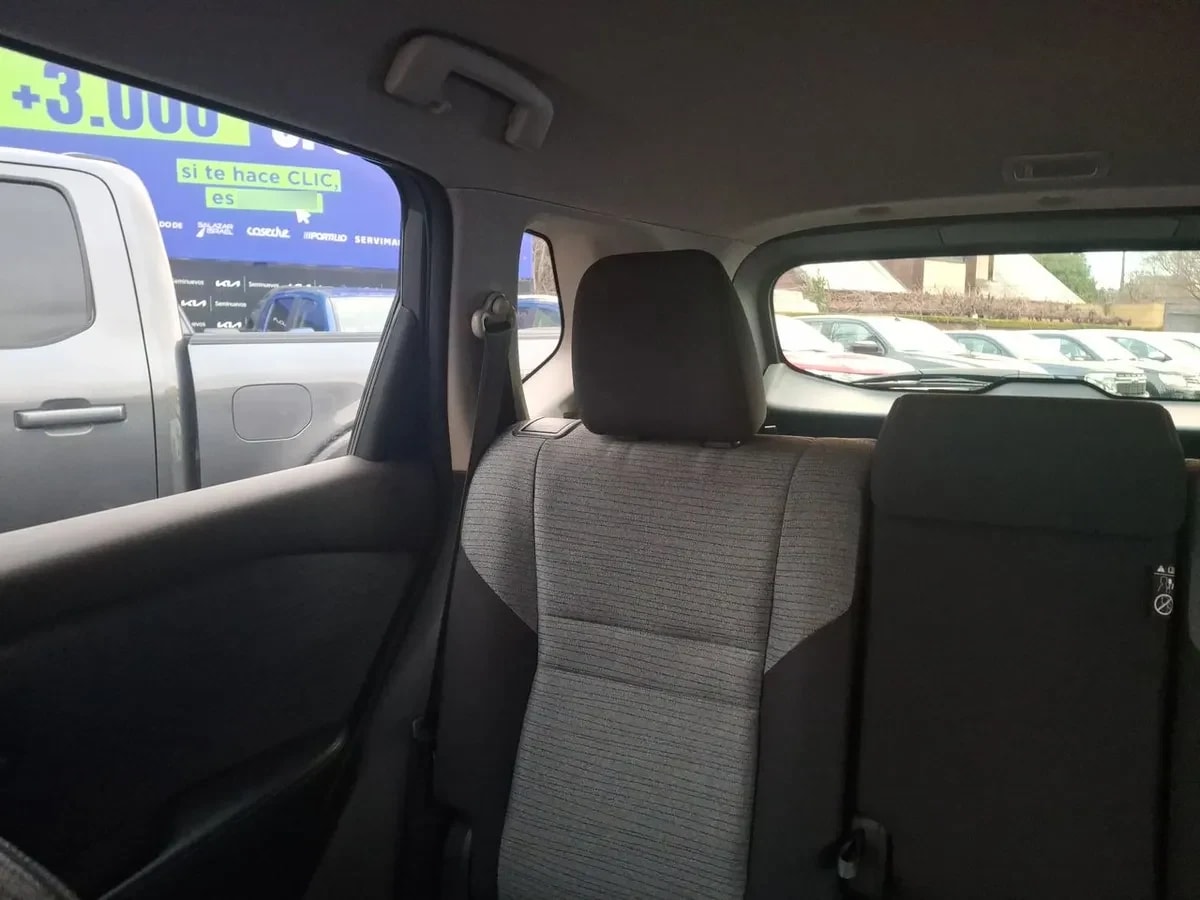 Nissan X-Trail 2.5 Sense 4x2 3row Cvt At 5p año 2024
