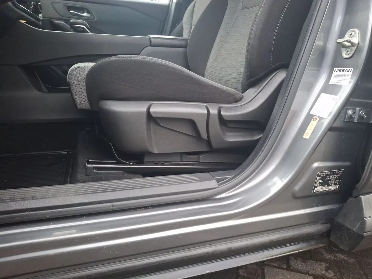 Nissan X-Trail 2.5 Sense 4x2 3row Cvt At 5p año 2024