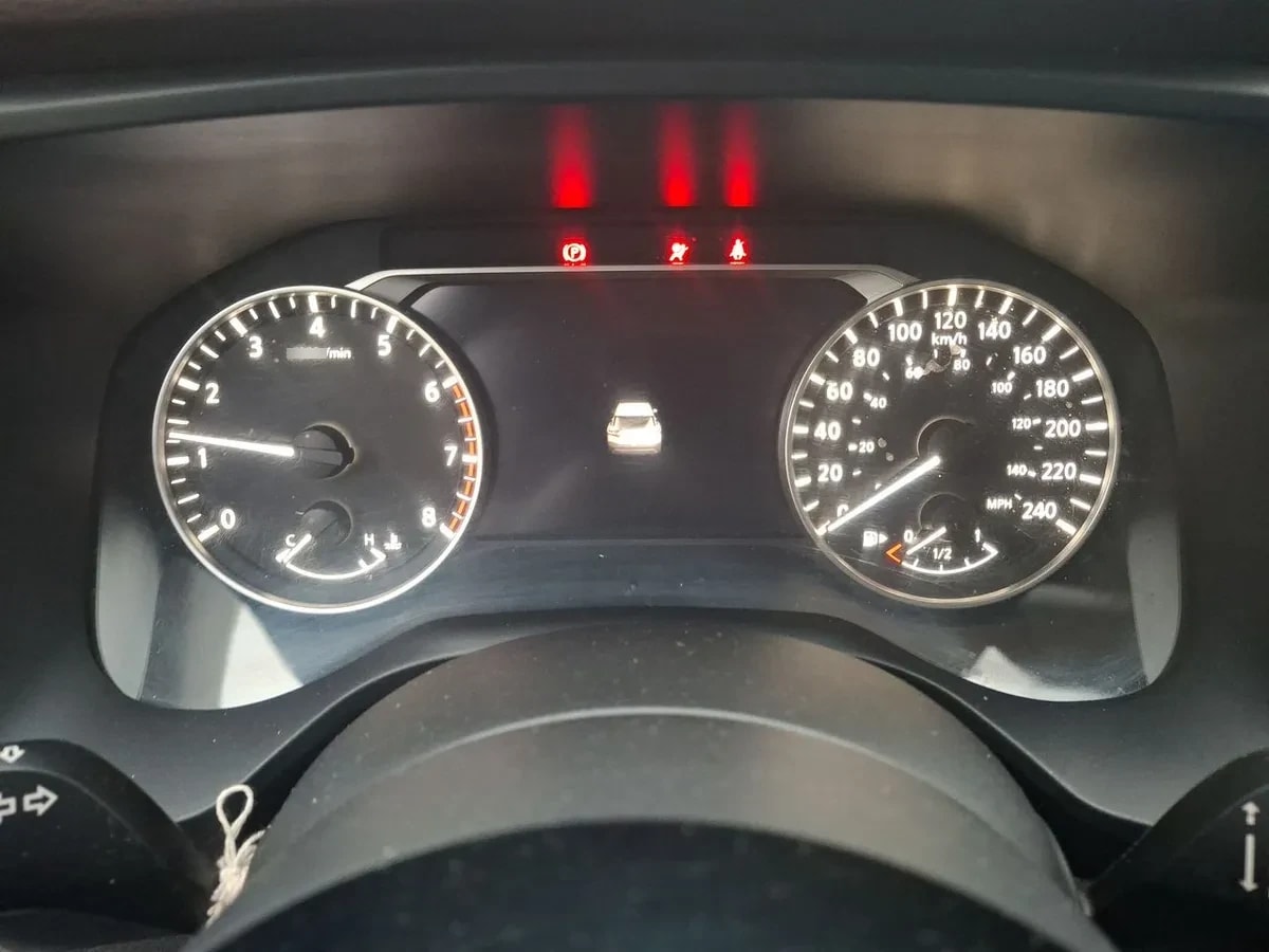 Nissan X-Trail 2.5 Sense 4x2 3row Cvt At 5p año 2024