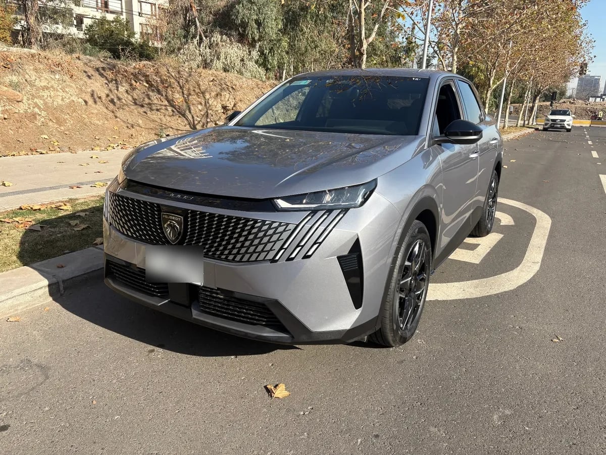 Peugeot 3008 1.2 Premiere Mhev 136 At Hibrido año 2025
