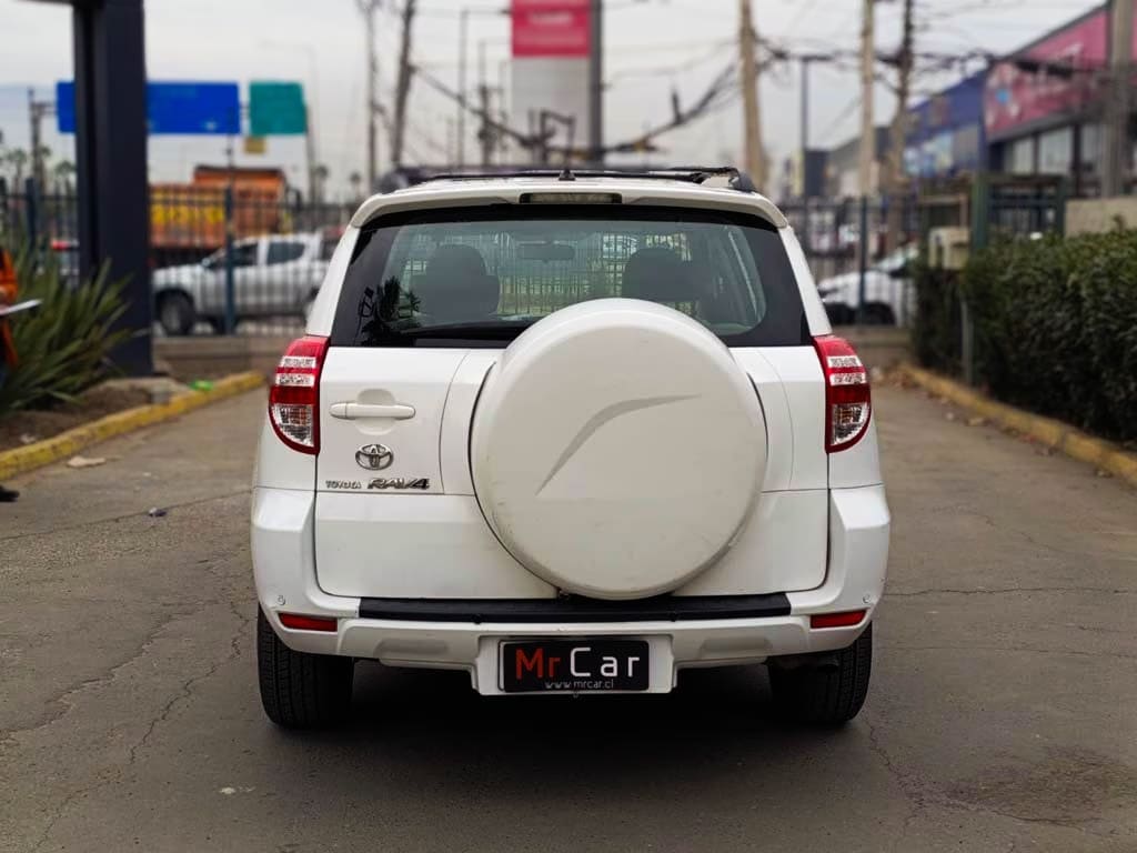 Toyota Rav4 2.4 año 2013