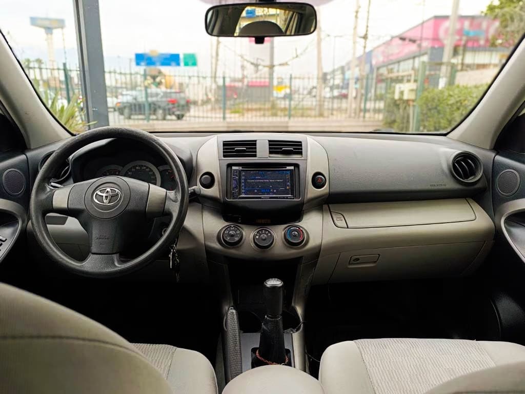 Toyota Rav4 2.4 año 2013
