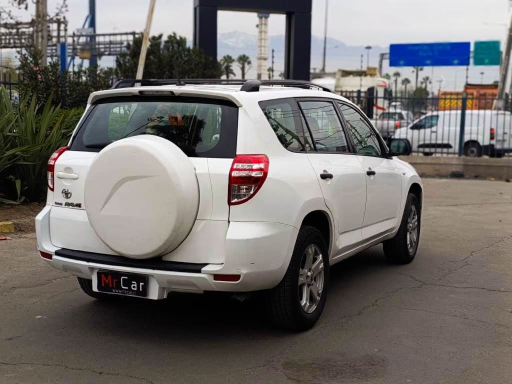 Toyota Rav4 2.4 año 2013