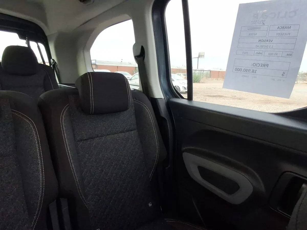 Peugeot Rifter 1.5 Mca Allure Bluehdi Diesel 130 4x2 Eat8 5p año 2025