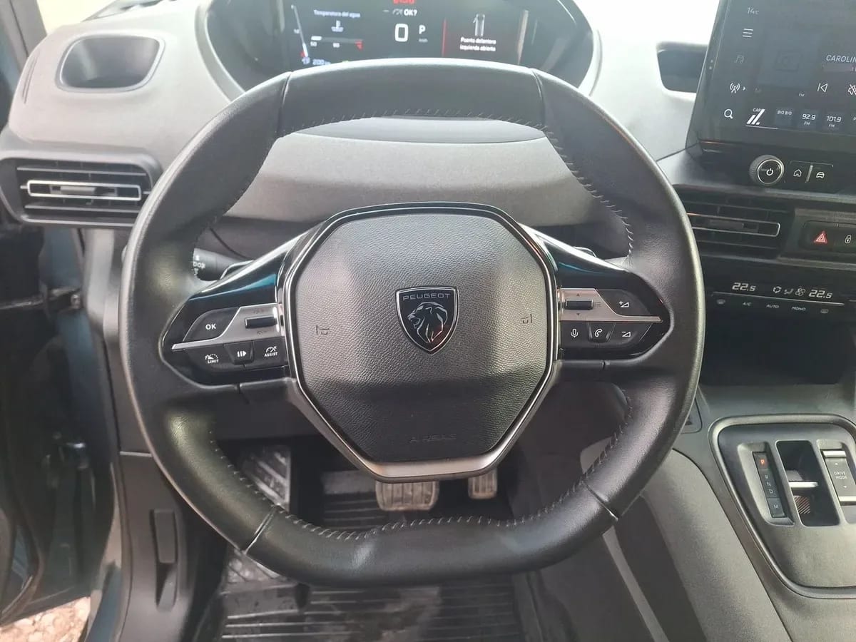 Peugeot Rifter 1.5 Mca Allure Bluehdi Diesel 130 4x2 Eat8 5p año 2025