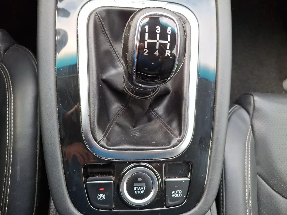 Jetour X70 1.5t Gls 4x2 Mt 5p año 2022